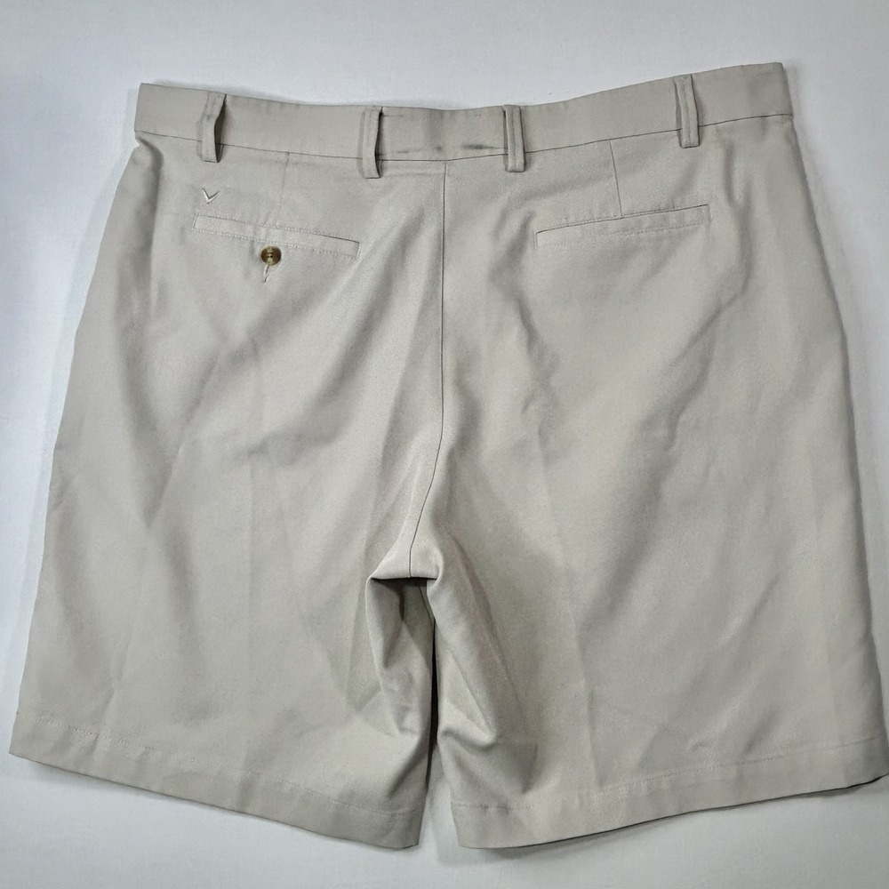 Callaway Golf Shorts Mens 40 Beige Khaki Performance Stretch Flat Front Casual - Picture 2 of 8